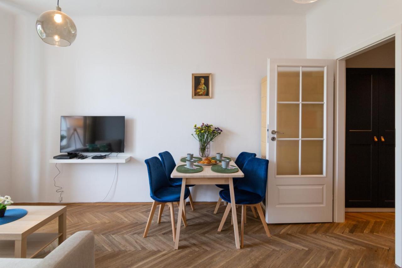 Old Town Charming Cozy Fully Equipped Apartment Krakow Ngoại thất bức ảnh