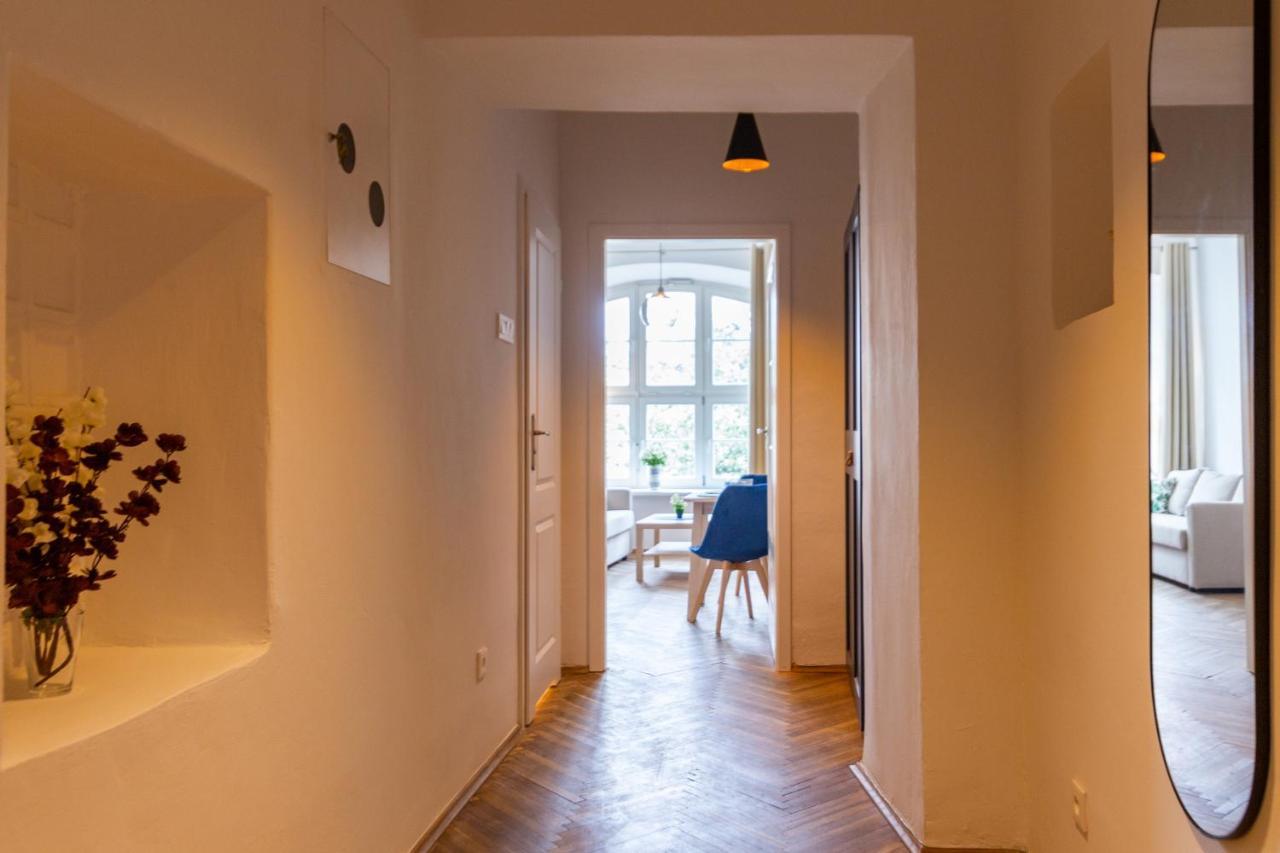 Old Town Charming Cozy Fully Equipped Apartment Krakow Ngoại thất bức ảnh